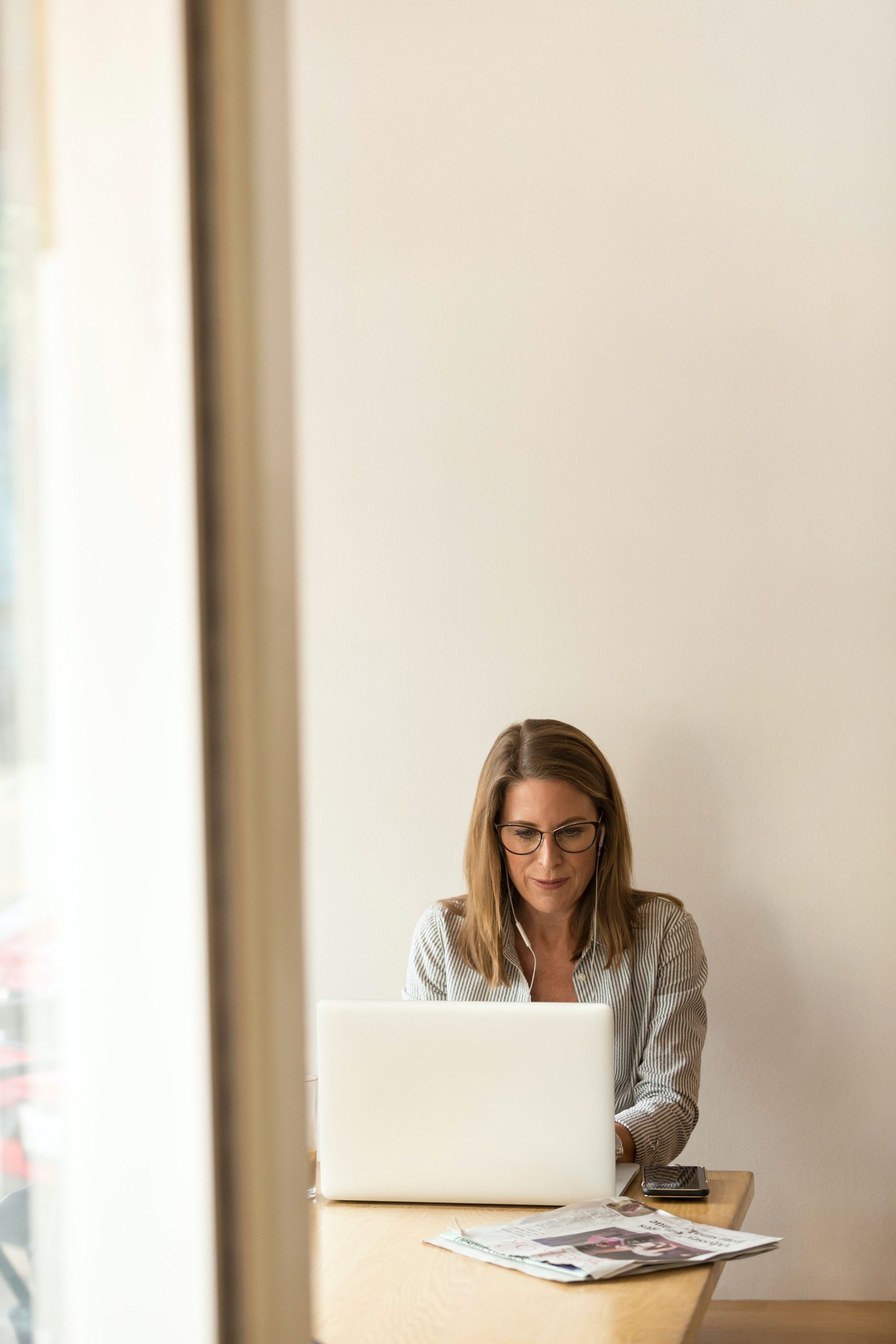 pexels-linkedin-sales-navigator-1251828 carlos